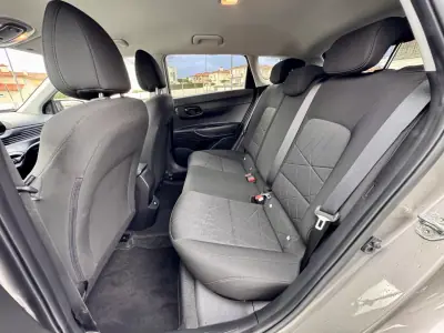 Hyundai Bayon 2021 - 18990 EUR, 1500 km - AUTO.MOTO.pt - 1500km - foto 26 de 28