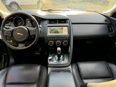 Jaguar E-Pace 2019 - 28500 EUR, 98000 km - AUTO.MOTO.pt - 98000km - foto 6 de 33