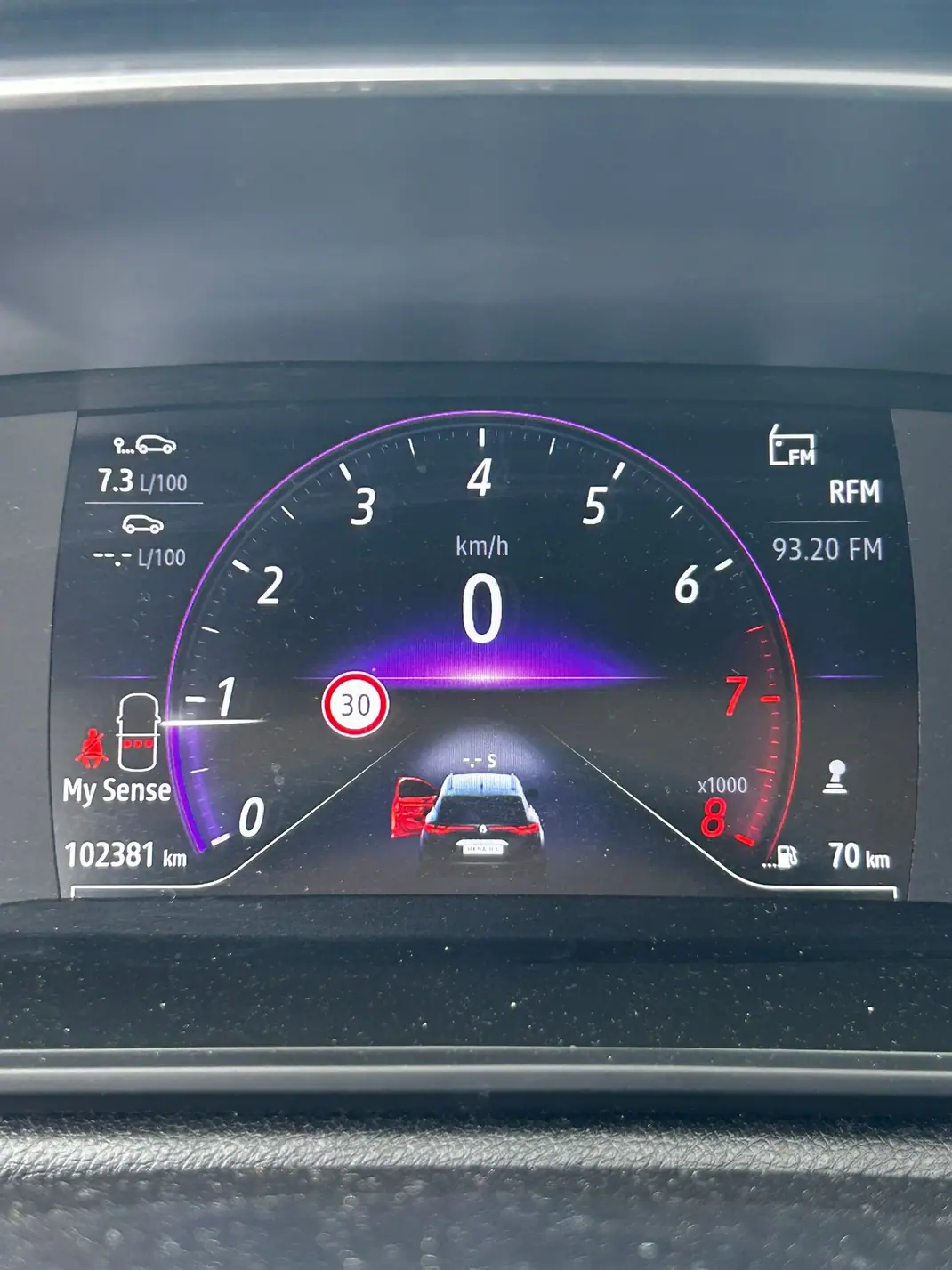 Renault Mégane Sport Tourer 2021 - 16500 EUR, 103500 km - 103500km - foto 9 de 11