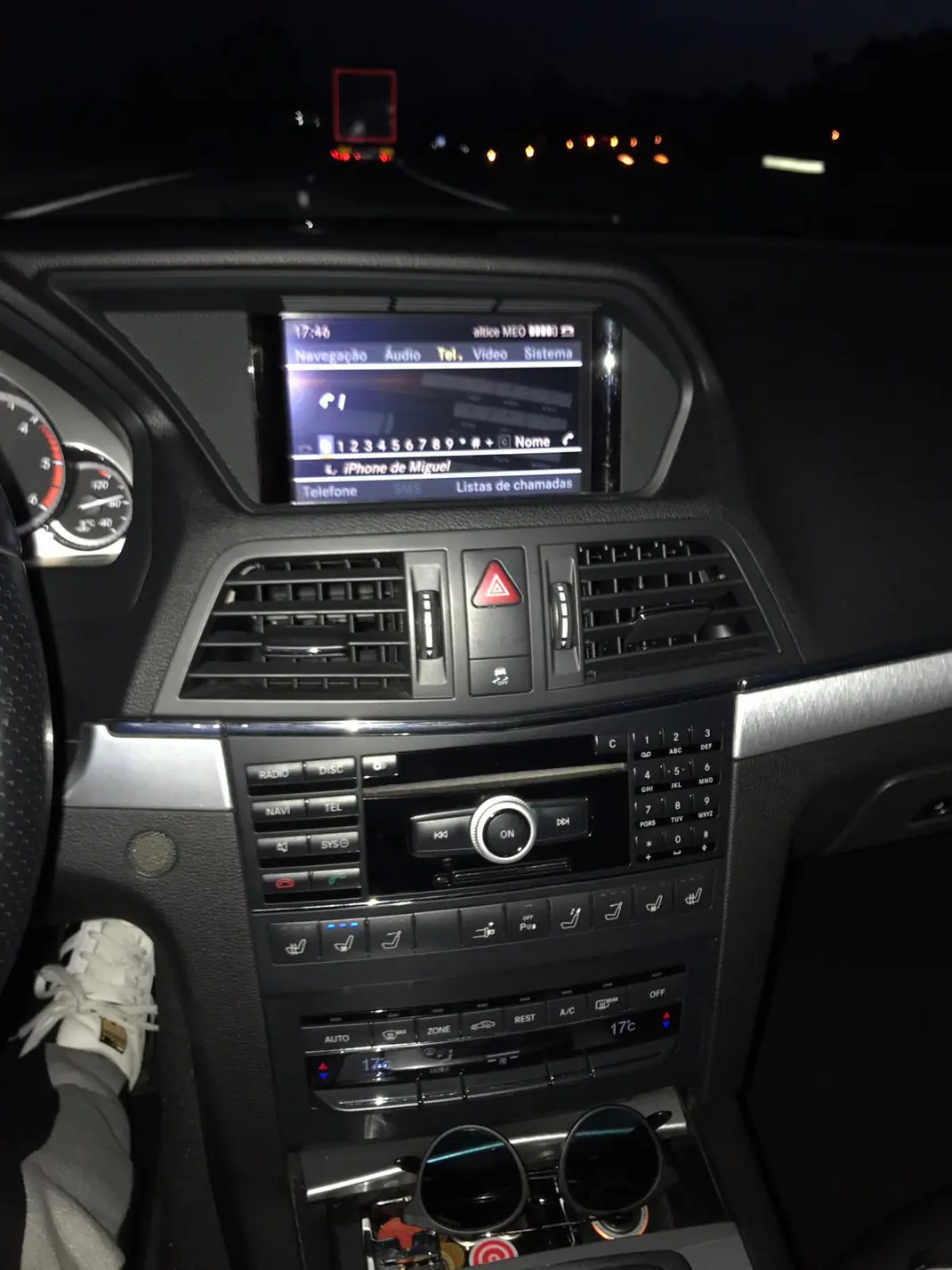 Mercedes-Benz E 250 2010 - 23000 EUR, 212000 km - AUTO.MOTO.pt - 212000km - foto 3 de 20