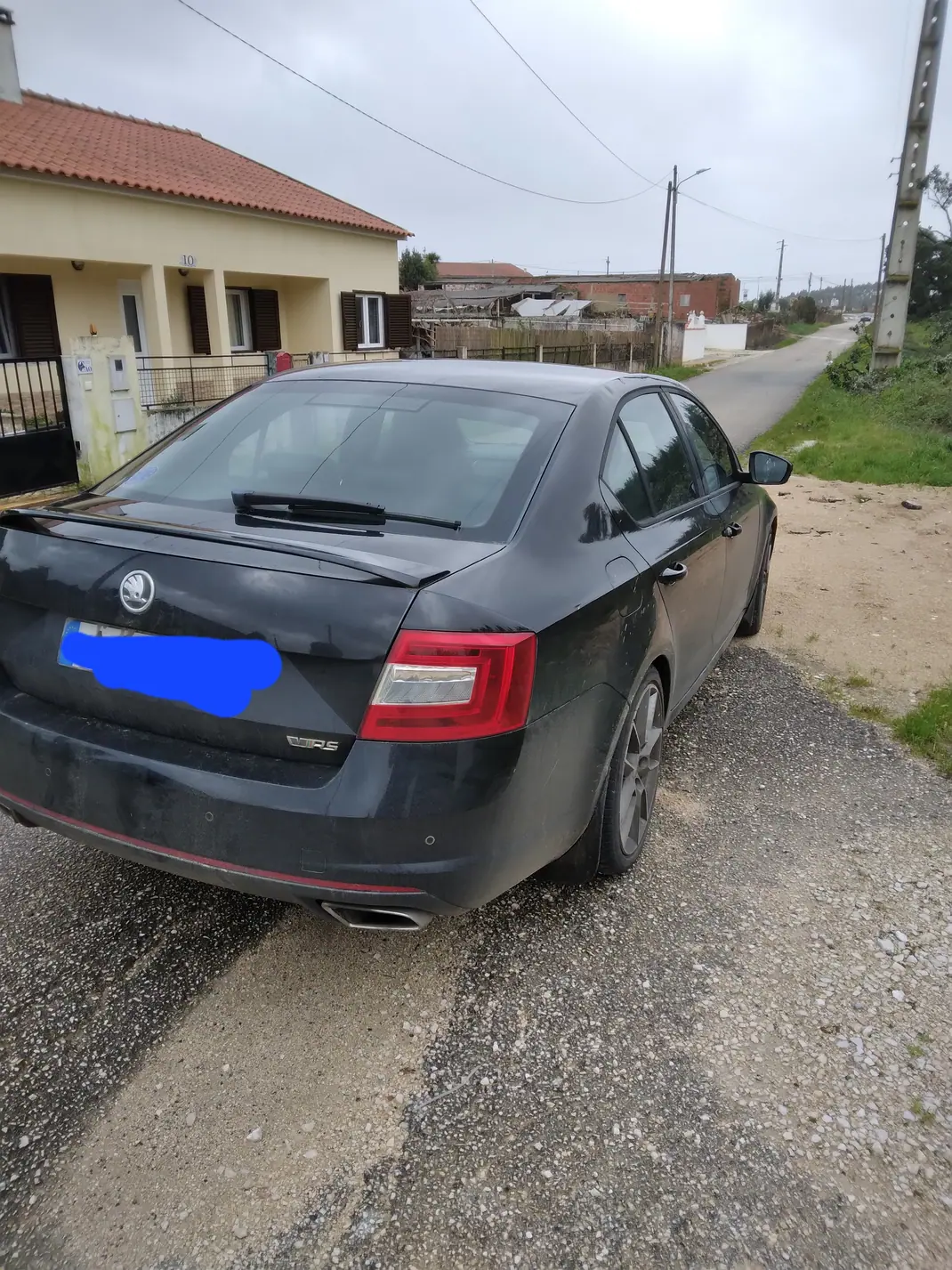 Skoda Octavia 2013 - 7500 EUR, 180000 km - AUTO.MOTO.pt - 180000km - foto 2 de 7