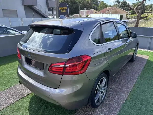 BMW 218 Active Tourer 2014 - 13900 EUR, 150000 km - AUTO.MOTO.pt - 150000km - foto 12 de 60