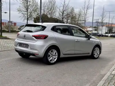 Renault Clio 2019 - 13500 EUR, 80000 km - AUTO.MOTO.pt - 80000km - foto 6 de 22