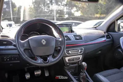 Renault Mégane Sport Tourer 2016 — photo 3 of 34
