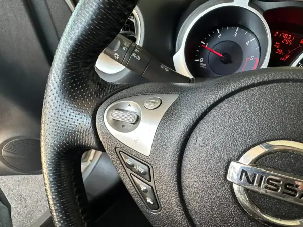 Nissan Juke 2011 - 11900 EUR, 217831 km - 217831km - foto 19 de 32