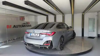 BMW i4 2022 - 55900 EUR, 33929 km - AUTO.MOTO.pt - 33929km - foto 19 de 65