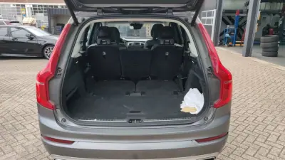 Volvo XC 90 2015 - 25890 EUR, 255209 km - AUTO.MOTO.pt - 255209km - foto 2 de 10