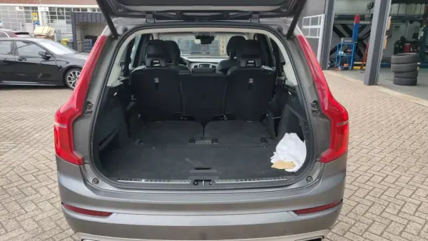 Volvo XC 90 2015 - 25890 EUR, 255209 km - AUTO.MOTO.pt - 255209km - foto 2 de 10