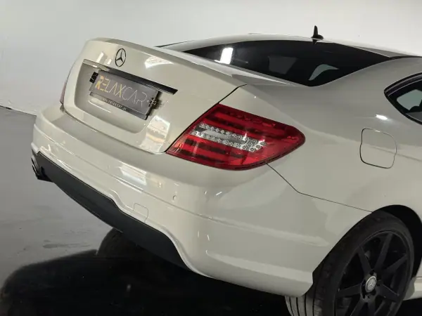 Mercedes-Benz C 250 2011 - 16990 EUR, 193000 km - AUTO.MOTO.pt - 193000km - foto 7 de 22