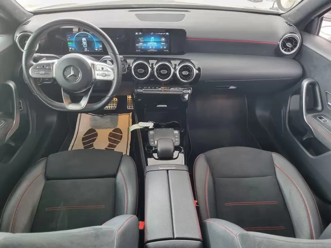 Mercedes-Benz A 250 Limousine 2022 - 25990 EUR, 84000 km - 84000km - foto 6 de 15