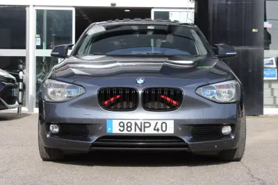 BMW 116 2013 - 9900 EUR, 211000 km - AUTO.MOTO.pt - 211000km - foto 16 de 17