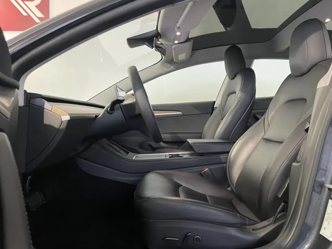 Tesla Model 3 2022 - 29700 EUR, 49000 km - AUTO.MOTO.pt - 49000km - foto 13 de 43