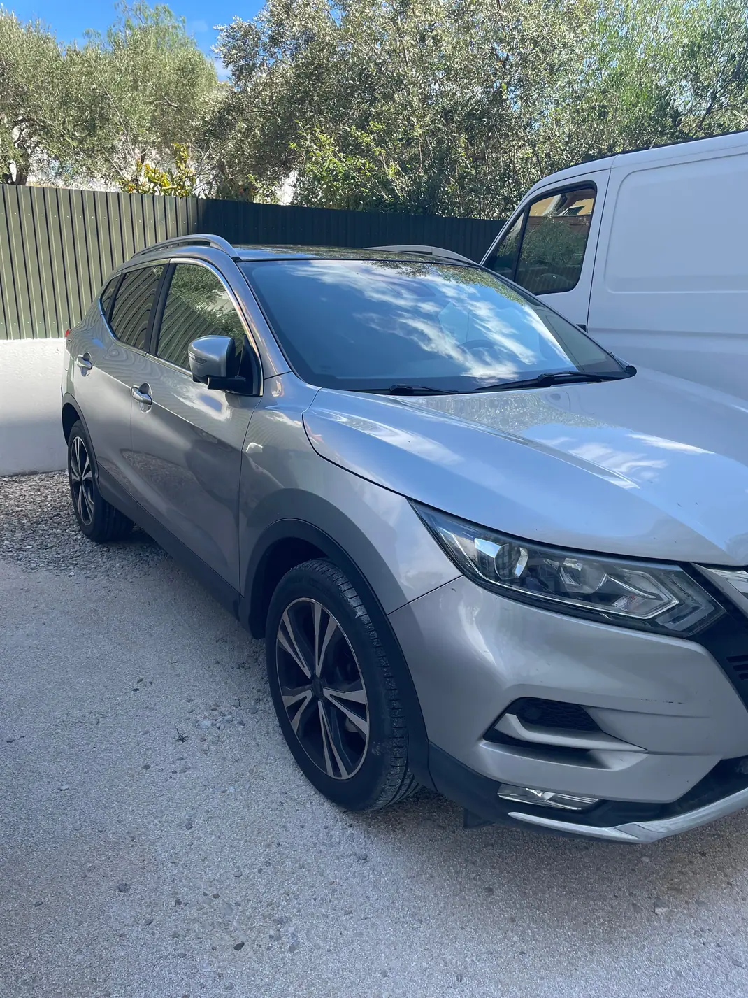 Nissan Qashqai 2017 - 13500 EUR, 155000 km - 155000km - foto 3 de 12
