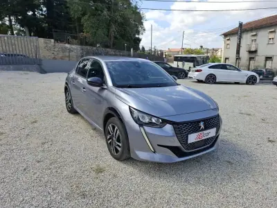Peugeot e-208 2021 - 16499 EUR, 94000 km - AUTO.MOTO.pt - 94000km - foto 2 de 35