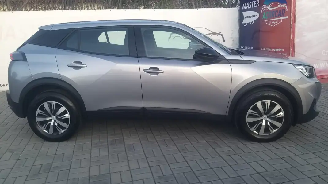 Peugeot 2008 2023 - 18250 EUR, 30000 km - AUTO.MOTO.pt - 30000km - foto 41 de 44
