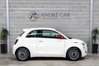 Fiat 500e 2022 - 13950 EUR, 16970 km - AUTO.MOTO.pt - 16970km - foto 5 de 47