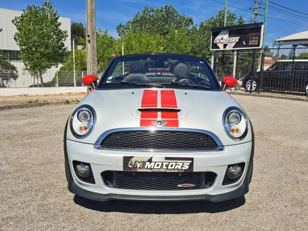 MINI Roadster 2012 - 16990 EUR, 102919 km - 102919km - foto 2 de 47