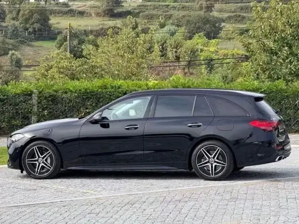 Mercedes-Benz C 300 2022 - 38999 EUR, 114000 km - AUTO.MOTO.pt - 114000km - foto 27 de 29