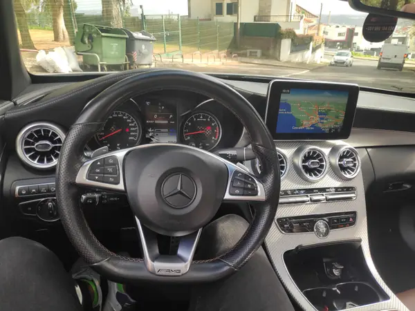 Mercedes-Benz C 43 AMG 2017 - 52900 EUR, 109000 km - AUTO.MOTO.pt - 109000km - foto 12 de 14