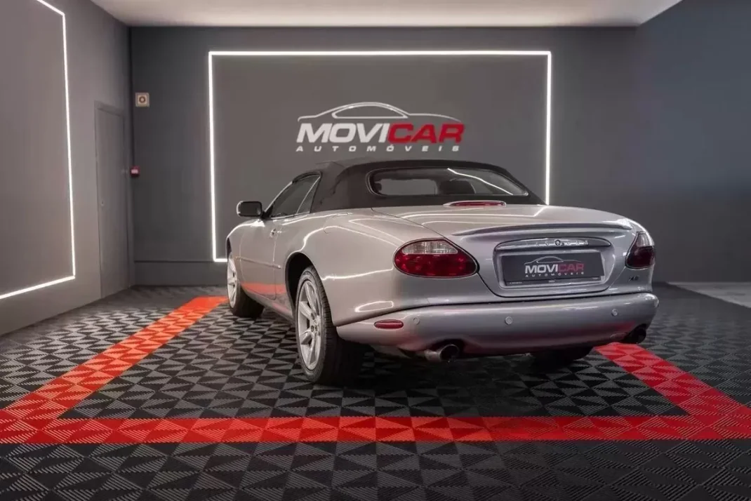 Jaguar XK 2001 - 31490 EUR, 113965 km - AUTO.MOTO.pt - 113965km - foto 4 de 29