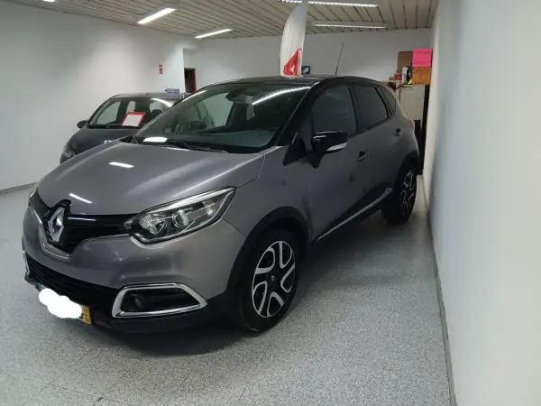 Renault Captur 2016 - 11950 EUR, 88000 km - AUTO.MOTO.pt - 88000km - foto 5 de 14
