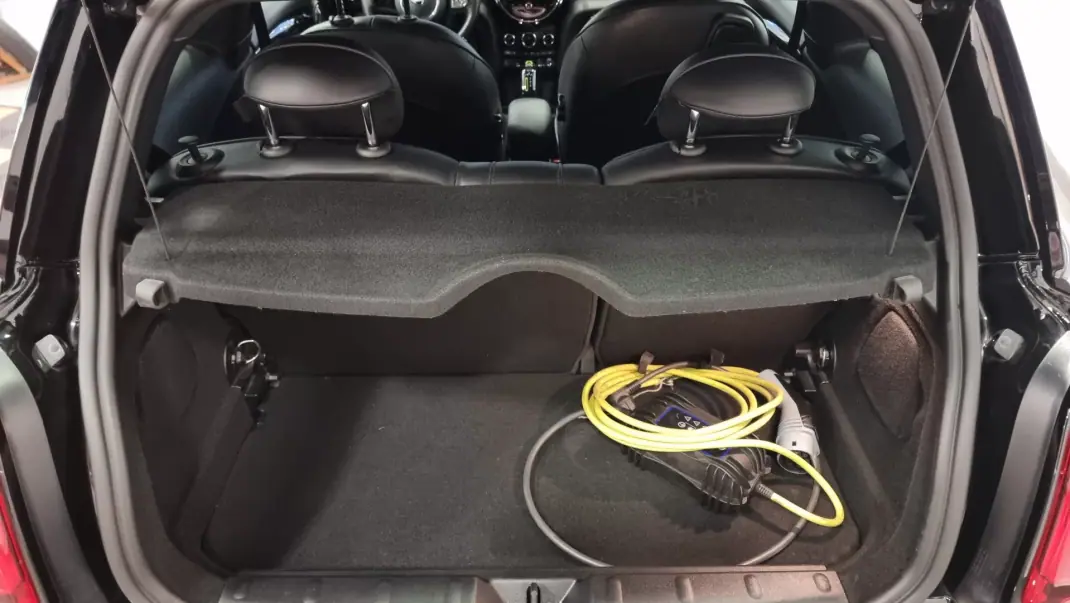 MINI Electric 2021 - 20500 EUR, 73589 km - AUTO.MOTO.pt - 73589km - foto 45 de 48