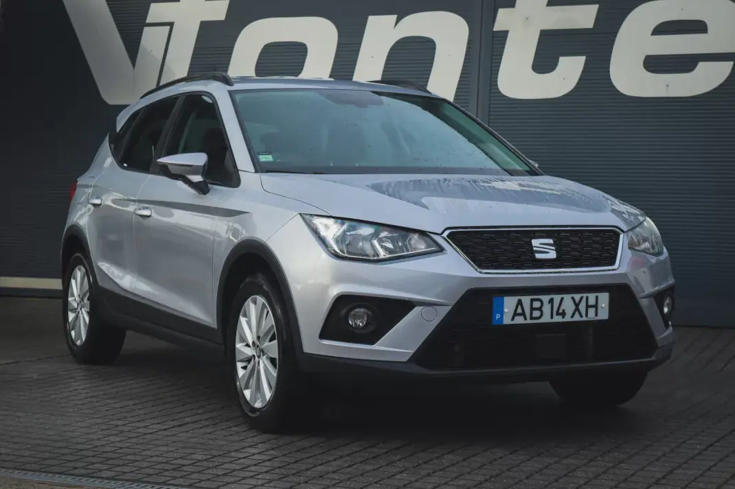 SEAT Arona 2020 - 14980 EUR, 62250 km - AUTO.MOTO.pt - 62250km - foto 3 de 30