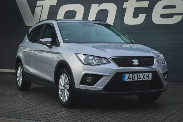 SEAT Arona 2020 - 14780 EUR, 62250 km - AUTO.MOTO.pt - 62250km - foto 3 de 30