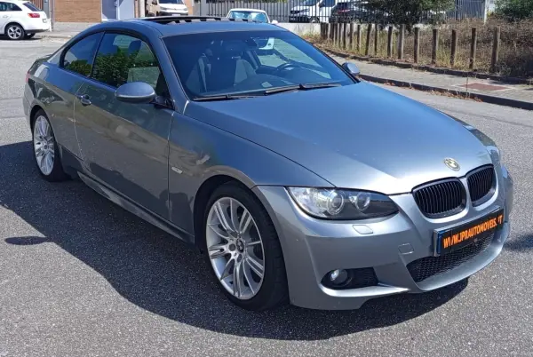 BMW 320 2009 - 11990 EUR, 252500 km - AUTO.MOTO.pt - 252500km - foto 3 de 21