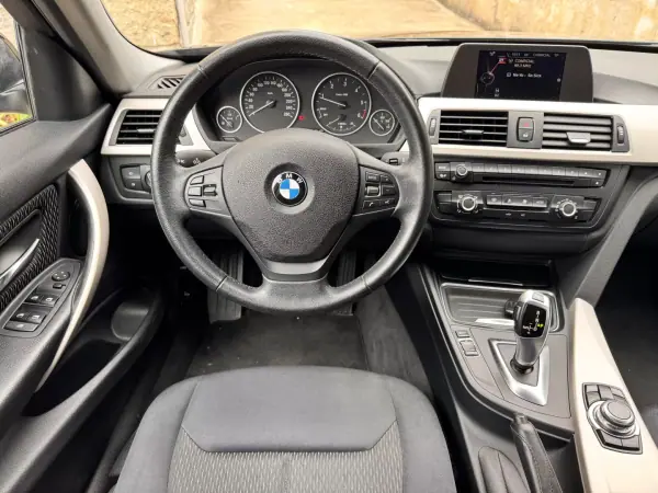 BMW 320 2014 - 15500 EUR, 163405 km - 163405km - foto 9 de 26