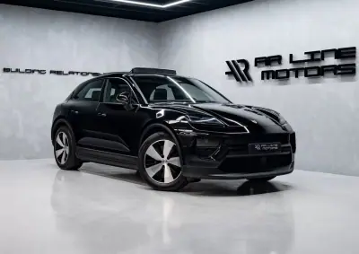 Porsche Macan 2025 - 74950 EUR, 22000 km - 22000km - foto 1 de 55