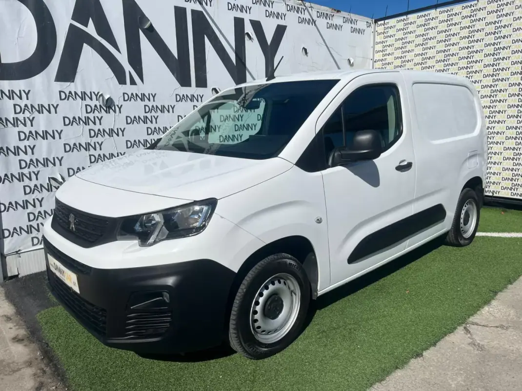 Peugeot Partner 2018 - 13900 EUR, 122450 km - 122450km - foto 4 de 11