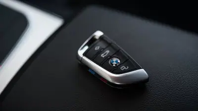 BMW 320 2020 - 29999 EUR, 166000 km - AUTO.MOTO.pt - 166000km - foto 56 de 58
