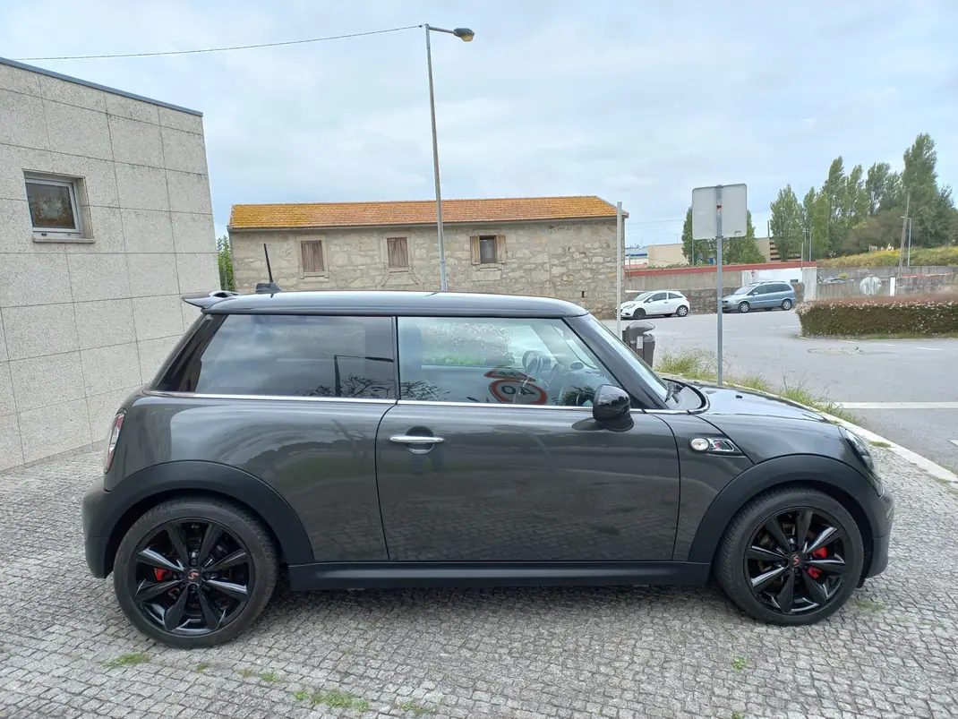 MINI Sd 2012 - 9950 EUR, 205500 km - AUTO.MOTO.pt - 205500km - foto 5 de 9