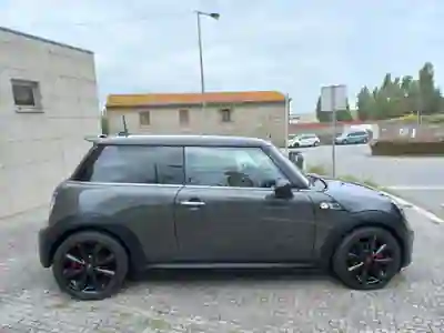 MINI Sd 2012 - 9950 EUR, 205500 km - AUTO.MOTO.pt - 205500km - foto 5 de 9