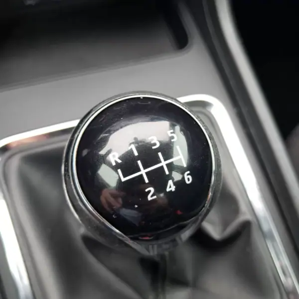 SEAT Ateca 2019 - 14250 EUR, 100000 km - 100000km - foto 13 de 14