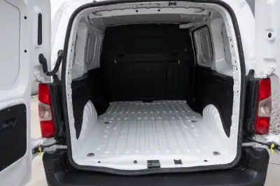 Citroën Berlingo hdi 2021 - 14900 EUR, 116000 km - AUTO.MOTO.pt - 116000km - foto 3 de 23
