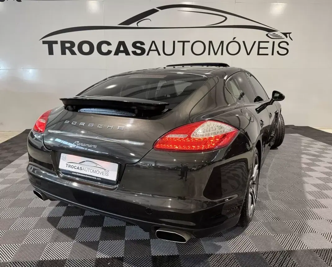 Porsche Panamera 2011 - 36900 EUR, 197360 km - 197360km - foto 28 de 60