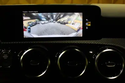 Mercedes-Benz A 250 2020 - 23900 EUR, 140000 km - AUTO.MOTO.pt - 140000km - foto 26 de 35