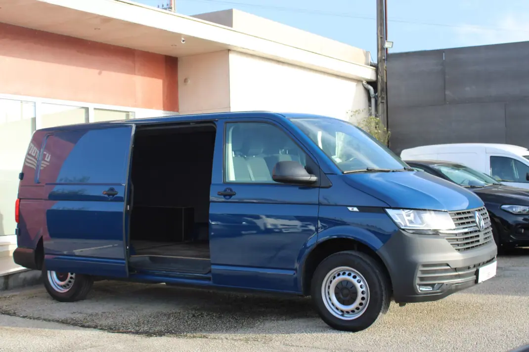 VW Transporter 2.0 TDI Confortline Extra AC 2020 - 17990 EUR, 199000 km - AUTO.MOTO.pt - 199000km - foto 7 de 24