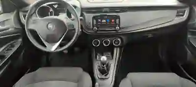 Alfa Romeo Giulietta 2019 - 14900 EUR, 163000 km - AUTO.MOTO.pt - 163000km - foto 9 de 15