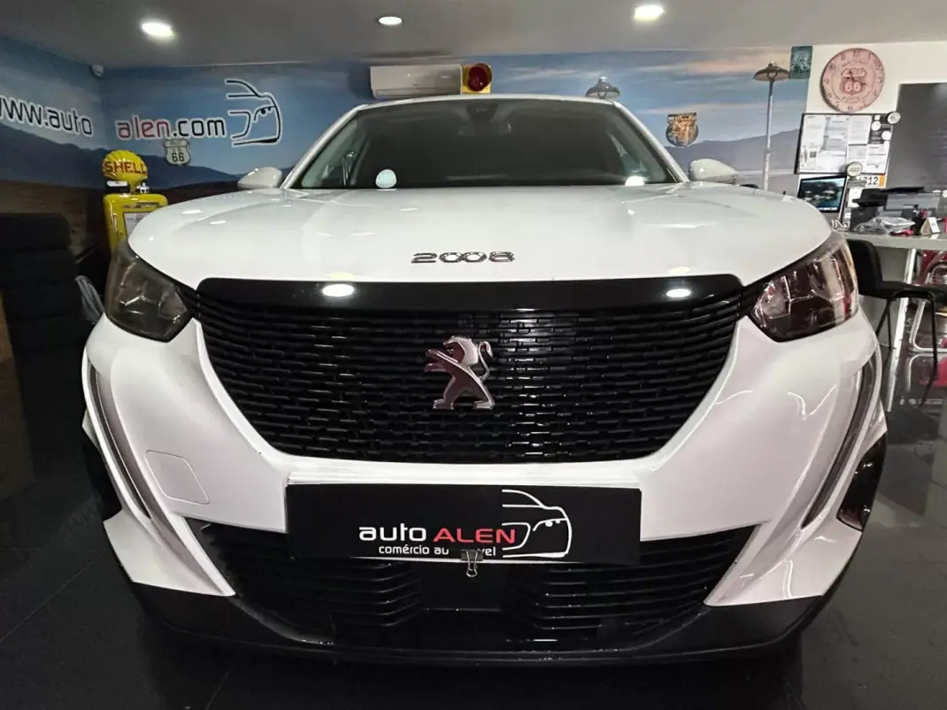 Peugeot 2008 2021 - 15750 EUR, 206114 km - AUTO.MOTO.pt - 206114km - foto 2 de 24
