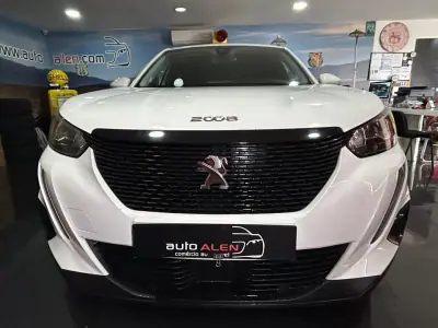 Peugeot 2008 2021 - 15750 EUR, 206114 km - AUTO.MOTO.pt - 206114km - foto 2 de 24