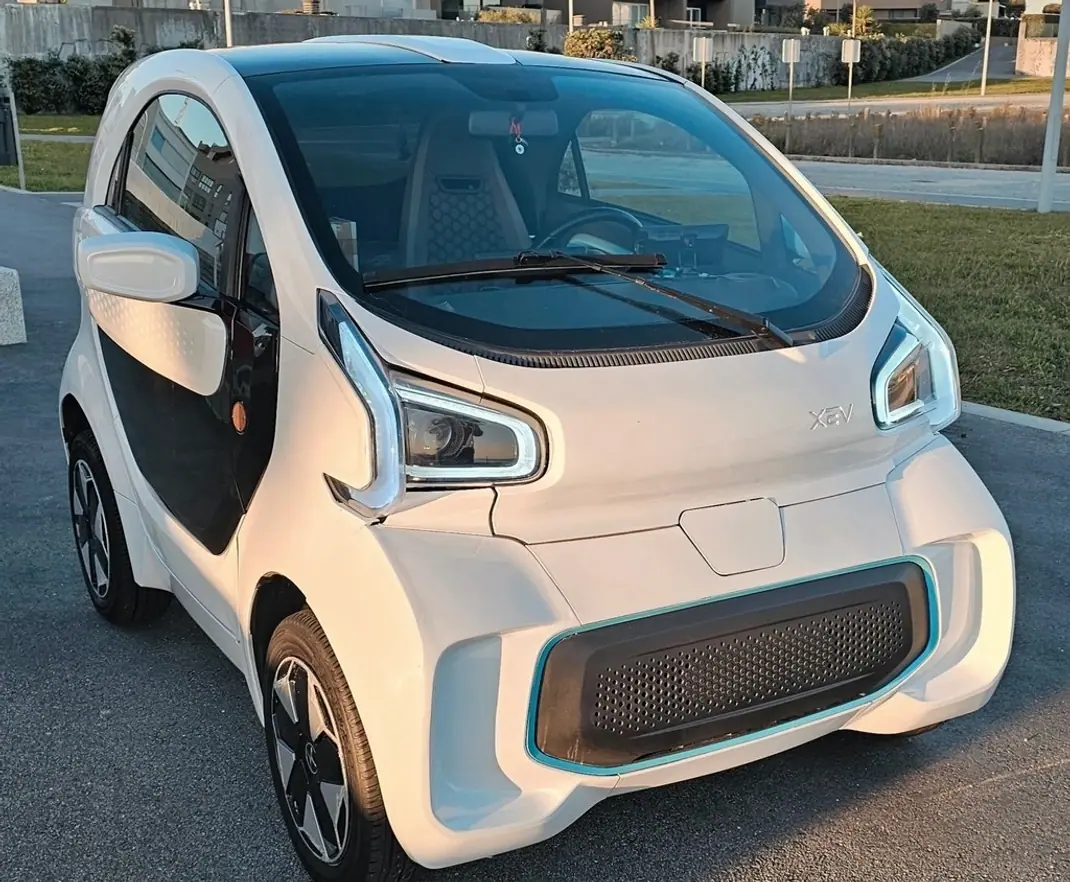 XEV Yoyo 2023 - 10000 EUR, 15500 km - AUTO.MOTO.pt - 15500km - foto 1 de 2