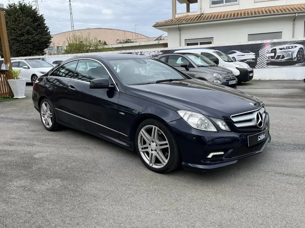 Mercedes-Benz E 250 2010 - 15950 EUR, 324000 km - AUTO.MOTO.pt - 324000km - foto 3 de 28