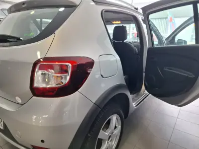Dacia Sandero 2014 - 8490 EUR, 57546 km - AUTO.MOTO.pt - 57546km - foto 8 de 15
