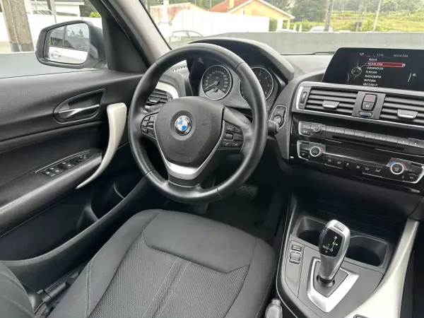 BMW 116 2016 - 12900 EUR, 220000 km - AUTO.MOTO.pt - 220000km - foto 23 de 51