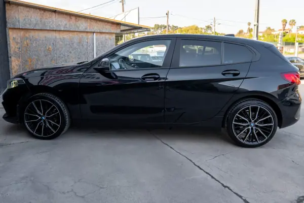 BMW 116 2021 - 21900 EUR, 135000 km - AUTO.MOTO.pt - 135000km - foto 8 de 26