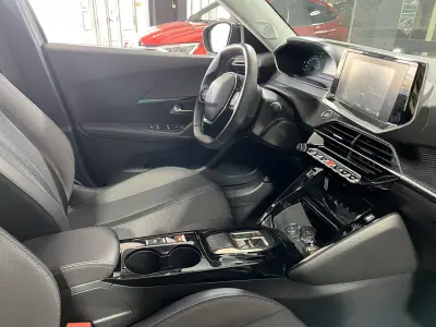 Peugeot e-2008 2022 - 21600 EUR, 30171 km - AUTO.MOTO.pt - 30171km - foto 17 de 24