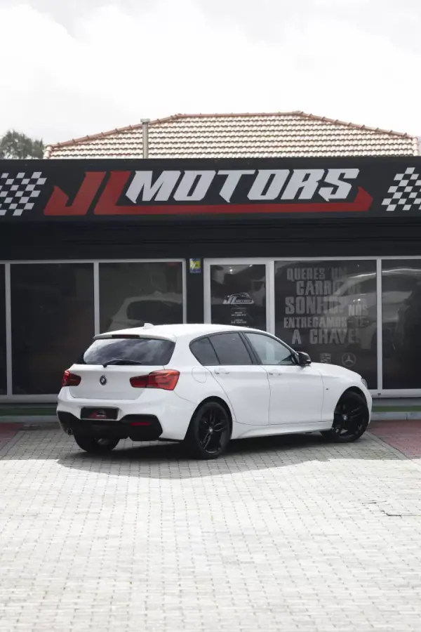 BMW 114 2017 - 16900 EUR, 135925 km - AUTO.MOTO.pt - 135925km - foto 27 de 28